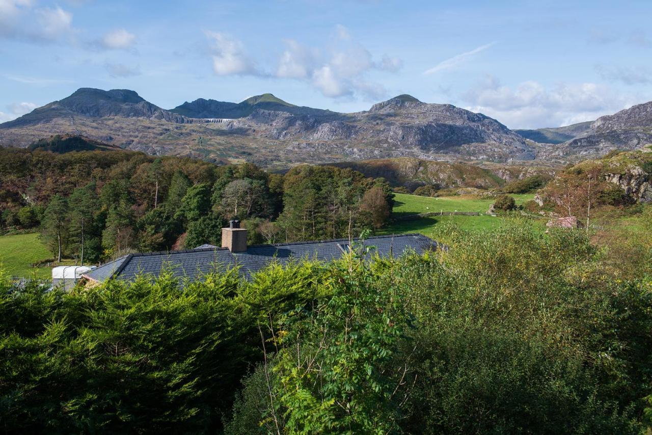 Homely Cottage With Garden And Mountain-View Blaenau Ffestiniog Exterior foto